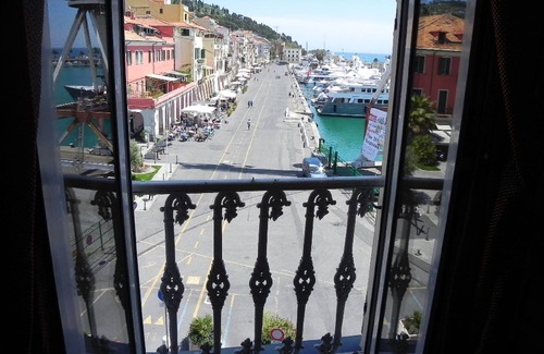 Imperia Appartement | MAGNIFIQUE APPARTEMENT SUR LE PORT