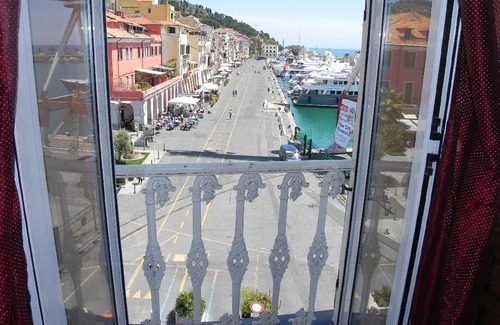 Imperia Appartement | MAGNIFIQUE APPARTEMENT SUR LE PORT