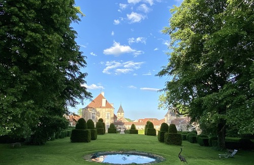 Villegusien-le-Lac Maison | Magnificent castle with swimming pool, park, between Champagne and Burgundy