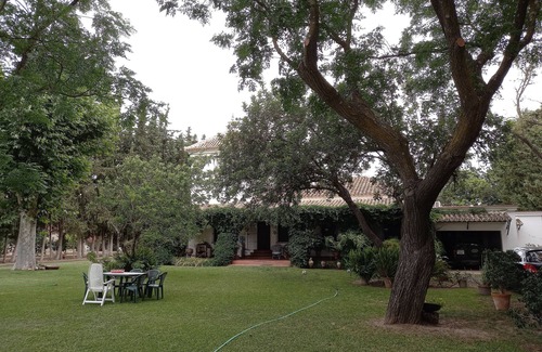Hinojos Chalet De Ski | Magnificent home in Doñana 30 m from Seville