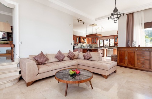 Vasilia Villa | Magnifique Villa de luxe avec piscine privée et superbe vue mer et montagne