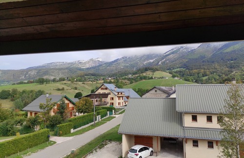 Villard-de-Lans Appartement | Vue magnifique sur la montagne - Garage fermé et parking privé