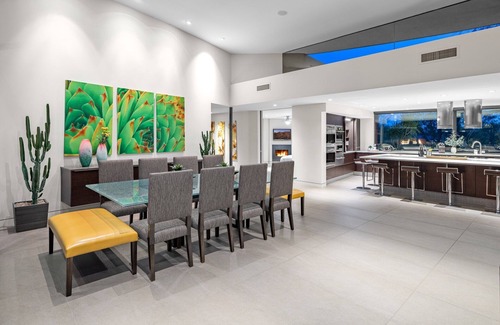 Central Scottsdale Maison | Magnificent Mountainside Estate with Ultimate Privacy