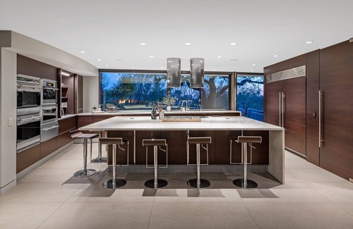 Central Scottsdale Maison | Magnificent Mountainside Estate with Ultimate Privacy