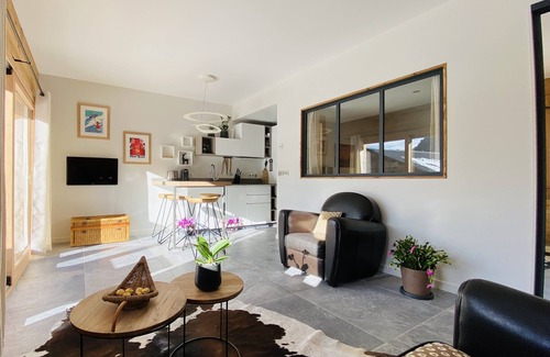 Le Grand-Bornand Appartement | MAGNIFIQUE APPARTEMENT NEUF AVEC TERRASSE DANS UN CHALET LUXUEUX