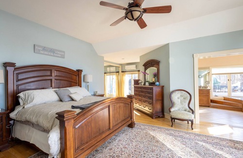 York Maison | Magnificent Private Riverfront Estate in Maine, on 3.5 Acres