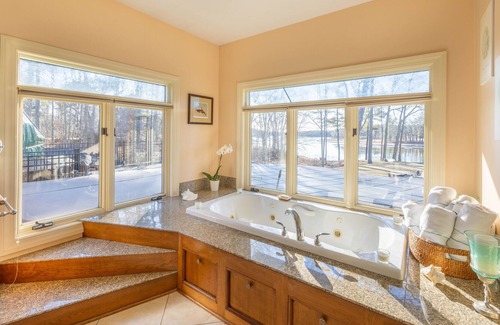 York Maison | Magnificent Private Riverfront Estate in Maine, on 3.5 Acres