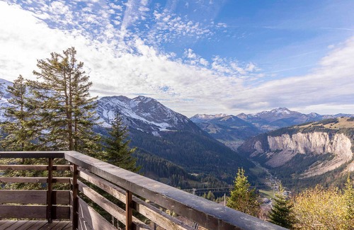 Avoriaz Chalet De Ski | Magnifique Chalet Individuel Rénové, 6 Chambres, 12 Pers. avec Services Premium