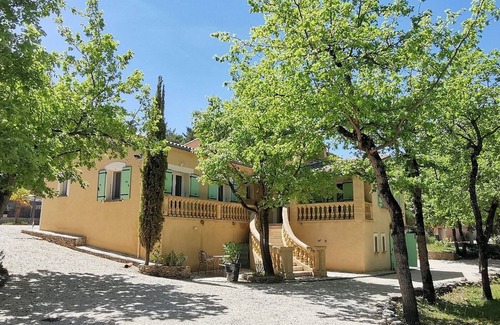 Faucon Appartement | Magnifique studio dans une superbe villa au pied du Mont Ventoux
