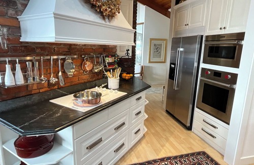 Eastsound Maison | Magnificent up-close WATERFRONT "SunBright Le Reve" Premier Westside Orcas