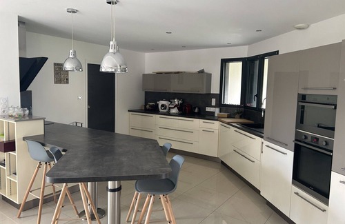Magne Villa | Magnificent villa, Swimming pool, 4 bedrooms, 2 bathrooms, not overlooked, Marais Poitevin