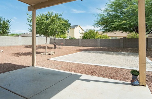 Drexel Heights Maison | Magnificent Whole House at Tucson Mtn Village sleeps 8 by RedAwning