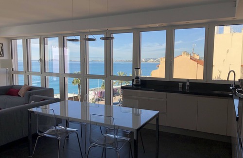 Cros-de-Cagnes Appartement | Magnifique appartement bord de mer avec vue splendide
