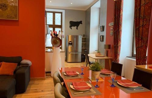 Jausiers Appartement | Magnifique appartement 8 couchages dans villa historique