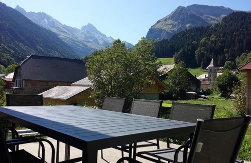 Le Reposoir Chalet De Ski | Magnifique Chalet au cœur du Village du Reposoir