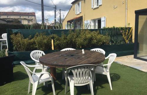 Saint-Michel-le-Cloucq Maison | Magnifique maison 80m² avec extérieur