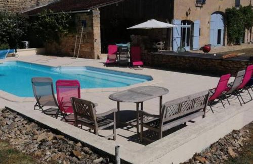 Nuars Maison | Magnifique Maison typique morvan avec piscine
