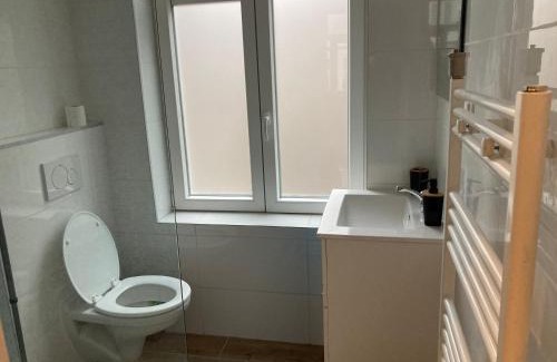 Brussels Appartement | Magnifique Studio au 2ème étage, à proximité de la gare du midi!