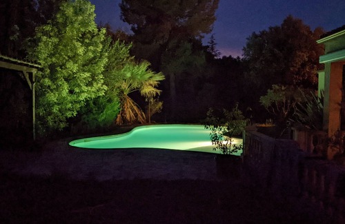 Saussines Villa | Magnifique villa avec piscine, ideal pour un été proche des plages.