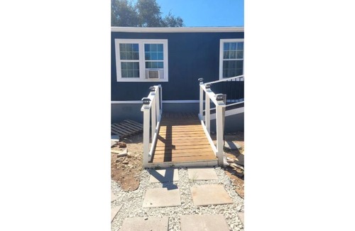 Cardinal Hills Estates Appartement | Magnolia 1 bedroom private unit with private patio