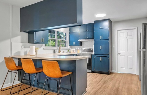 Tallahassee Maison | MAGNOLIA BARN \ 7-8 Bedrooms \ 8+ Parking Spots \ 2 Miles from FSU\Capitol