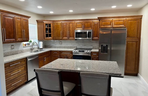 Westchester Maison | Magnolia House Miami - Pool home with Water Slide, BBQ & Gazebo