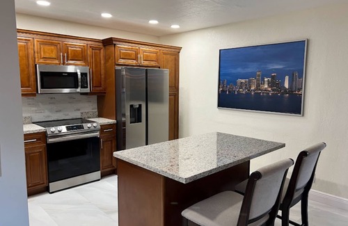 Westchester Maison | Magnolia House Miami - Pool home with Water Slide, BBQ & Gazebo