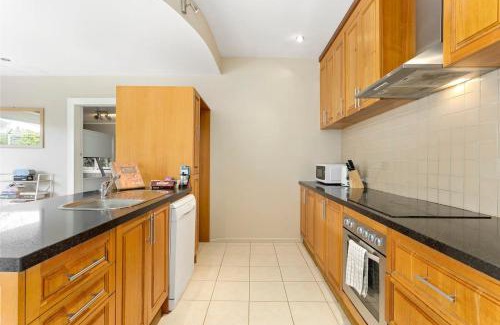West Launceston Maison | Magnolia House: Near the Cataract Gorge & Parking