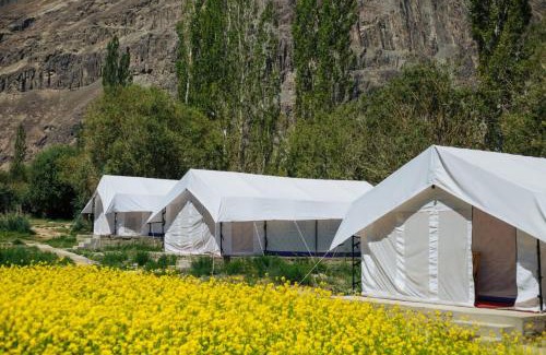 Hunder Lit Et Petit-Déjeuner | Magpie Camp Ladakh by LexStays