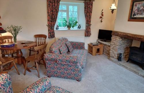 Bruton Maison | Magpie Cottage
