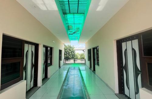 Chandigarh Hôtel | Mahadev Hotel ! Near Chandigarh Int'l Airport !