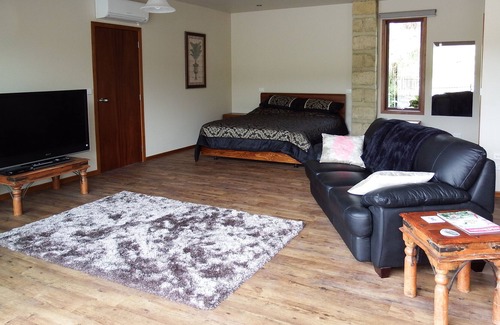Upper Moutere Cottage | Mahana Farm Cottage, votre retraite rurale privée