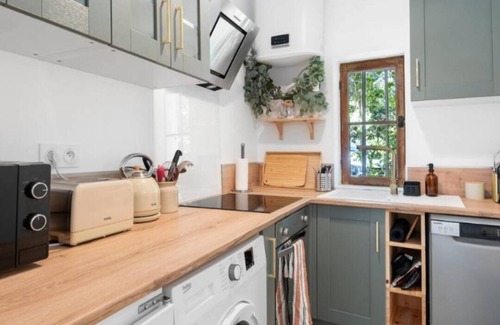 La Valette-du-Var Lit Et Petit-Déjeuner | Mahayana - cosy gîte dans les collines avec SPA, clim, parking privé