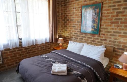 Cranbourne Hôtel | Mahogany Park