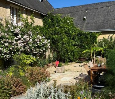 Saint-Christophe-en-Champagne Villa | Maison de vacances avec piscine chauffée, jacuzzi et jardin privé - proche circuit des 24h du Mans