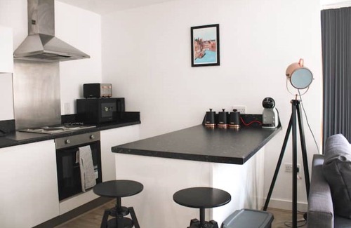 The Westside Appartement | Mailbox Manor