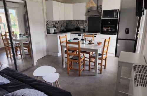 Bielle Appartement | Mailh- Massibé T2 5 pers près du ski linge de maison inclus parking tout confort jardin clos