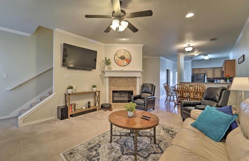 North Overton Appartement | Main Street Abode Less Than 1 Mi to TTU and Downtown!