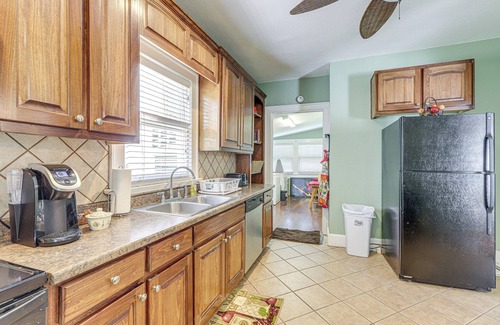 Pine Mountain Maison | Main Street Home: 1 Mile to Callaway Gardens
