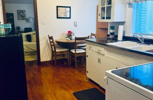 Ansted Appartement | Main Street Stay - Apt3 - cozy apt near NRG