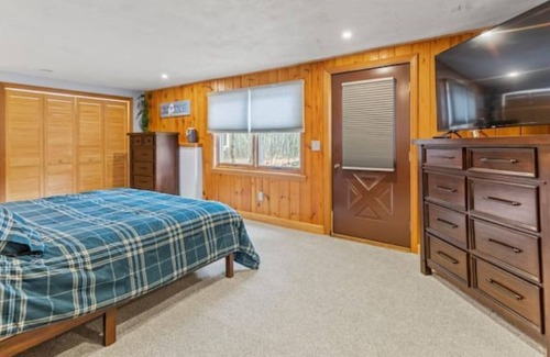 Windham Maison | Maine Bear Lodge Between Sebago Lake and Portland - Week Discounts Start Oct 26!