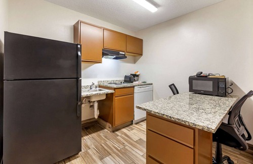 Dubuque Hôtel | MainStay Suites Dubuque at Hwy 20