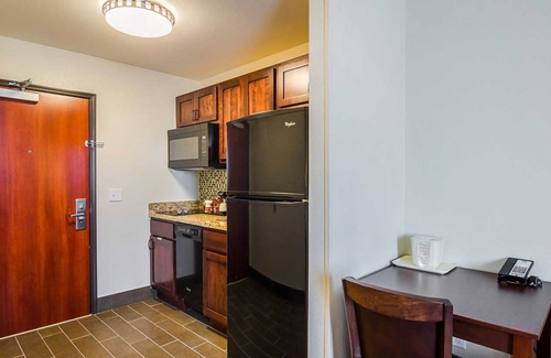 Sun Valley Hôtel | MainStay Suites Near Denver Downtown