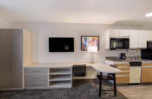 West Omaha Hôtel | MainStay Suites Omaha Old Mill