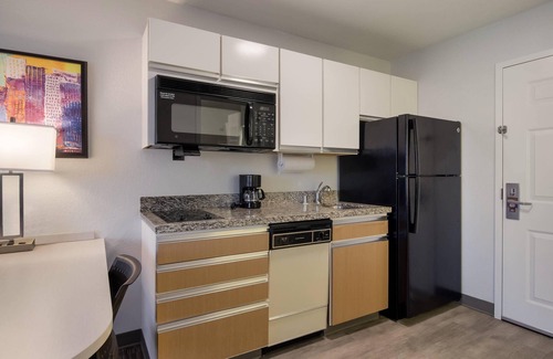 West Omaha Hôtel | MainStay Suites Omaha Old Mill