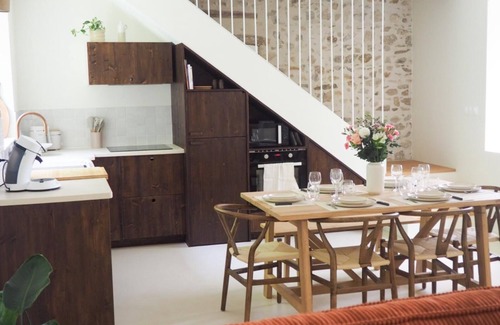 Saint-Bonnet-des-Bruyeres Maison | Maison Pernette escape cocoon with Nordic bath