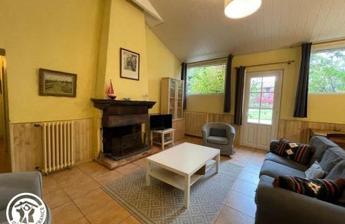 Saint-Christophe-du-Ligneron Maison | Maison rénovée avec piscine chauffée privative près de Challans et Aizenay - FR-1-426-258