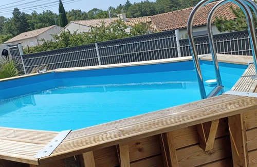Saint-Genies-de-Malgoires Villa | Maison en bois avec piscine /Sud de la France
