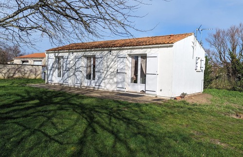 Mauzac Maison | Maison classée 3* au calme à 50m de l'océan, ménage inclus et lit prêt