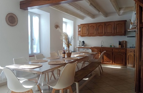 Genouille Maison | Maison à la campagne,avec piscine,plancha,jeux extérieur,billard, prêt de la mer